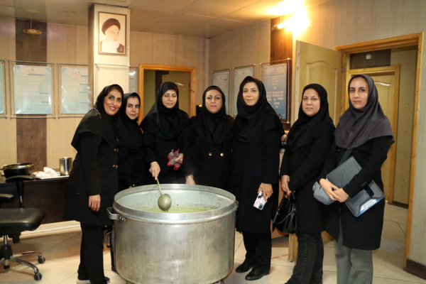 برگزاری مراسم پخت و توزیع آش نذری به مناسبت اعیاد شعبانیه و دهه فجر انقلاب اسلامی