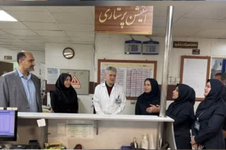 بازدید نوروزی رئیس دفتر ریاست دانشگاه و مدیر پرستاری دانشگاه  از بیمارستان امام خمینی (ره) فلاورجان
