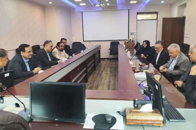 بازدید سر زده دکتر خوروش  به همراه دکتر جوادی  از بیمارستان آیت‌الله کاشانی