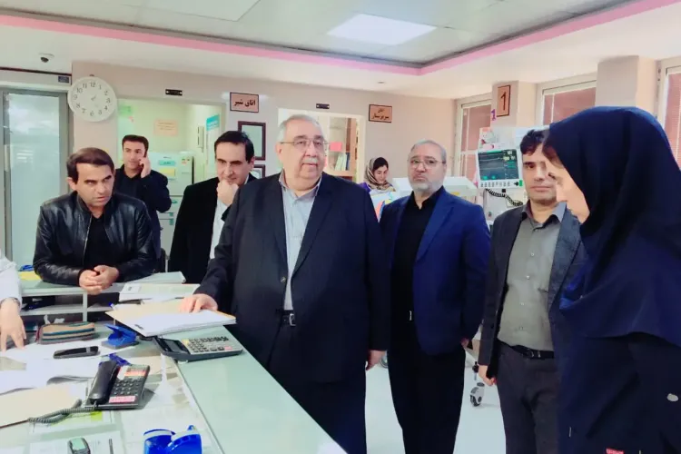 بازدید رئیس دانشگاه از تعدادی بیمارستان‌های اصفهان