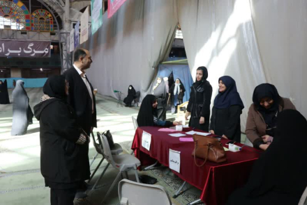 حضور مسئولین دانشگاه علوم پزشکی اصفهان در میز خدمت دستگاه های اجرایی استان 