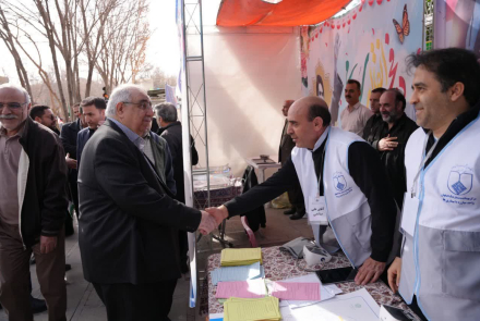 حماسه حضور پرشور دانشگاهیان علوم پزشکی اصفهان در راهپیمایی یوم الله ۲۲بهمن ۱۴۰۴