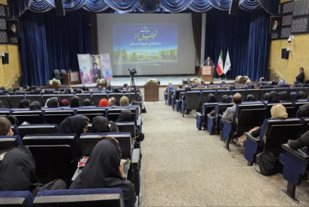 مراسم تجلیل از ماماهای نمونه استان
